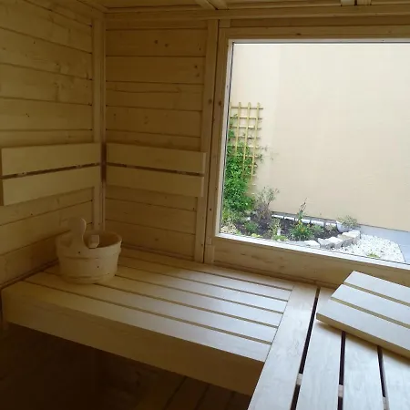 Апартаменты Feriendomizil Am Stoermthaler See, Lagovida, Leipziger Neuseenland, Grosspoesna, Privatstrand *