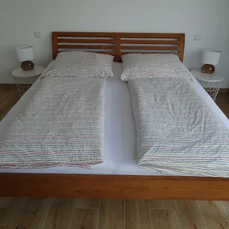 Feriendomizil Am Stoermthaler See, Lagovida, Leipziger Neuseenland, Grosspoesna, Privatstrand Grosspoesna