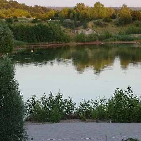 Апартаменты Feriendomizil Am Stoermthaler See, Lagovida, Leipziger Neuseenland, Grosspoesna, Privatstrand Гросспёзна