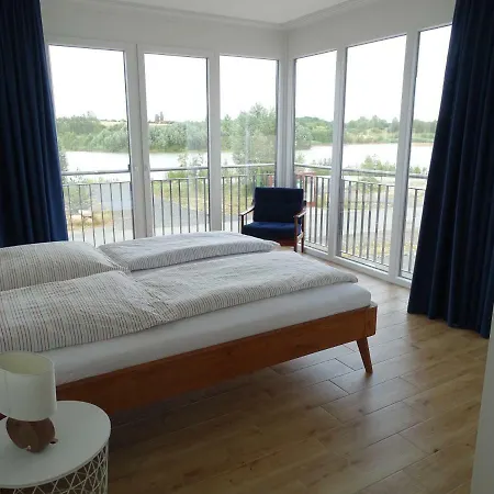 Feriendomizil Am Stoermthaler See, Lagovida, Leipziger Neuseenland, Grosspoesna, Privatstrand Апартаменты