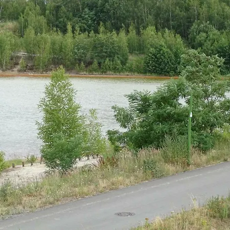 Апартаменты Feriendomizil Am Stoermthaler See, Lagovida, Leipziger Neuseenland, Grosspoesna, Privatstrand *