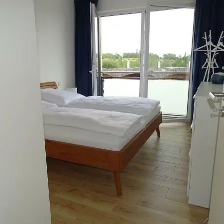 Апартаменты Feriendomizil Am Stoermthaler See, Lagovida, Leipziger Neuseenland, Grosspoesna, Privatstrand Гросспёзна