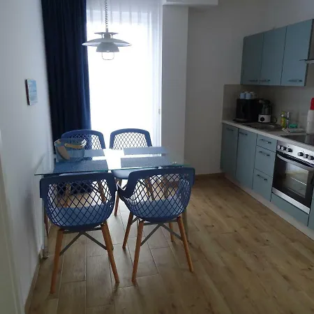 Apartment Feriendomizil Am Stoermthaler See, Lagovida, Leipziger Neuseenland, Grosspoesna, Privatstrand