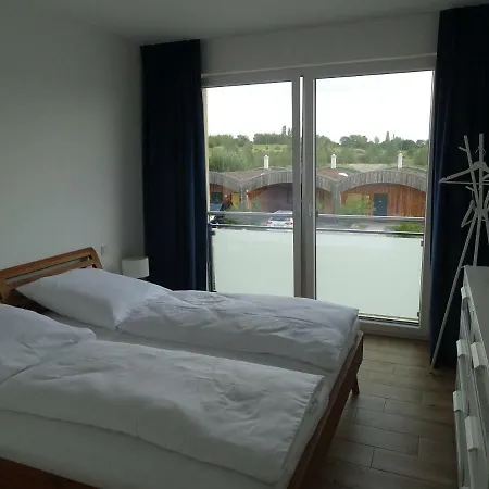 Апартаменты Feriendomizil Am Stoermthaler See, Lagovida, Leipziger Neuseenland, Grosspoesna, Privatstrand Гросспёзна