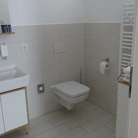 Feriendomizil Am Stoermthaler See, Lagovida, Leipziger Neuseenland, Grosspoesna, Privatstrand Апартаменты *