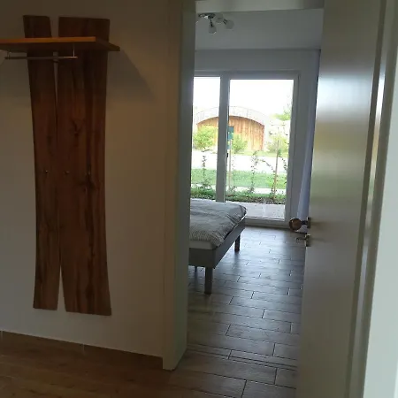 Feriendomizil Am Stoermthaler See, Lagovida, Leipziger Neuseenland, Grosspoesna, Privatstrand * Гросспёзна